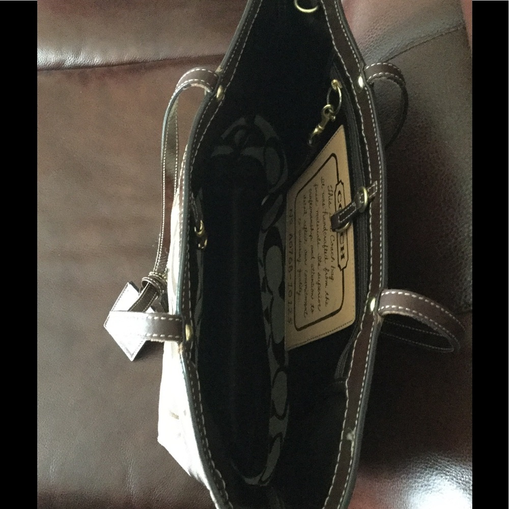 Coach Signature Canvas and Leather Tote Bag in Khaki Brown - Picture 4 of 8